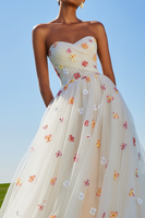 Load image into Gallery viewer, White Tulle Strapless A Line Floral Long Prom Dress