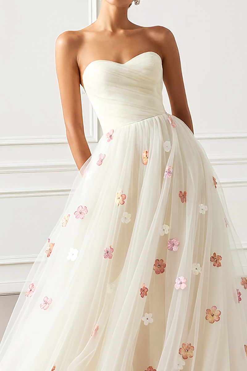 Load image into Gallery viewer, White Floral A Line Strapless Tulle Long Prom Dress