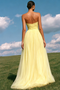 Light Yellow Princess Sweetheart Tulle Long Prom Dress