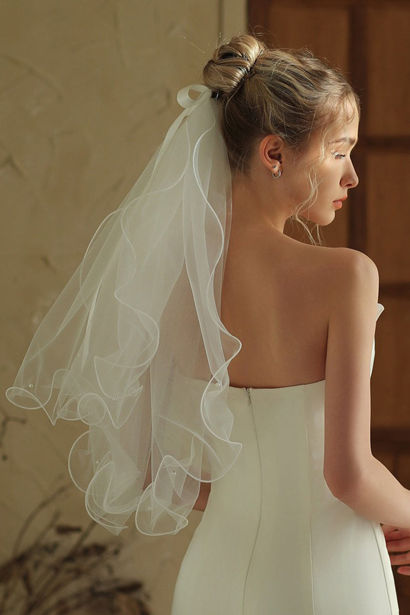 Load image into Gallery viewer, Tulle Ivory Short Bridal Veil
