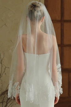 Ivory Tier Tulle Floral Midi Wedding Veil with Appliques