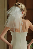 Load image into Gallery viewer, Ivory Tulle Pearls Short Bridal Veil