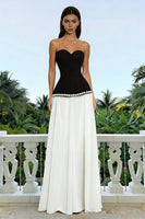 Load image into Gallery viewer, Sparkly Black and White Sheath Sweetheart Long Formal Dress with Pearls