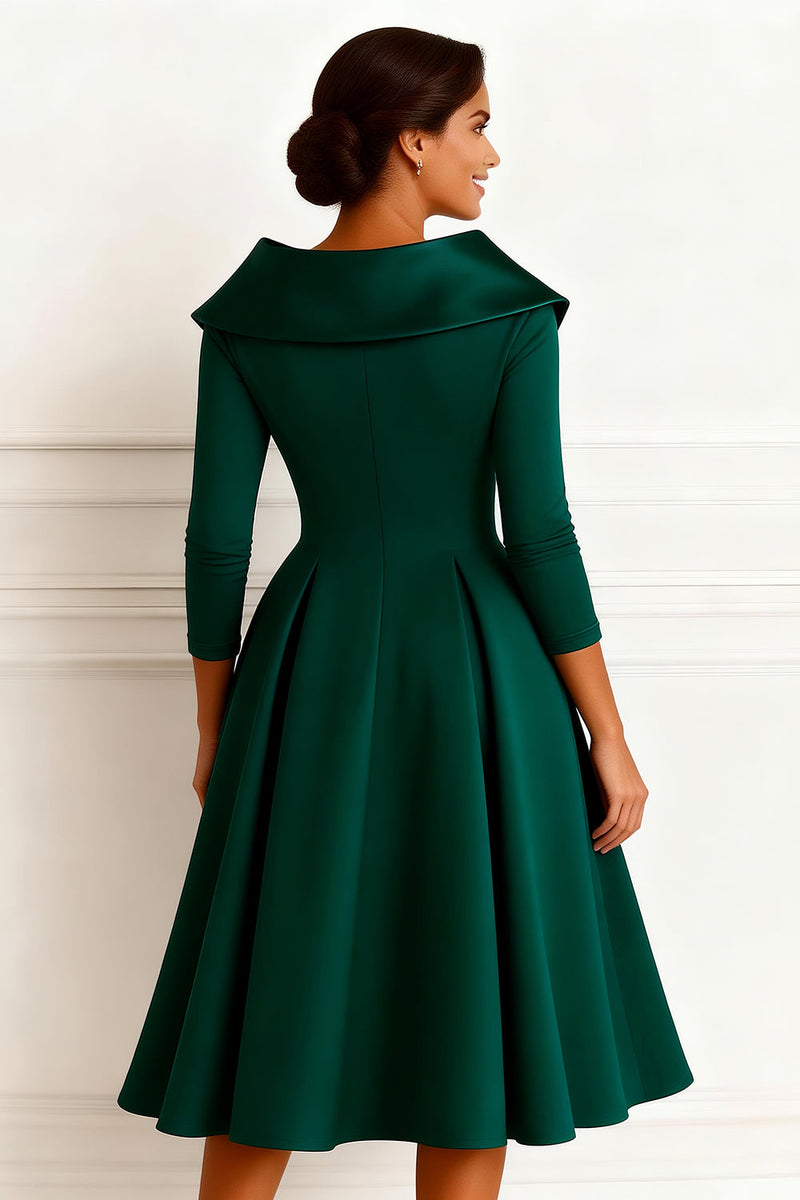 Load image into Gallery viewer, A-Line Dark Green V-Neck Midi Mother of the Bride Dress with Buttons