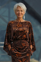 Load image into Gallery viewer, Floral Brown Boat Neck Sheath Long Mother of the Bride Dress with Pockets