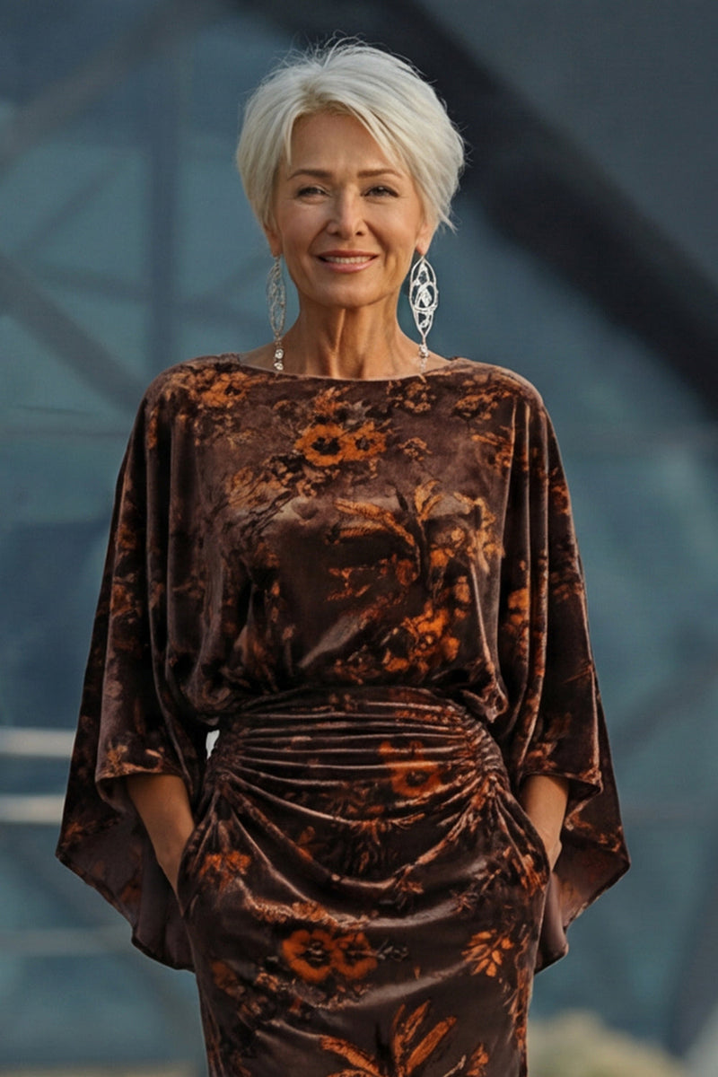 Load image into Gallery viewer, Floral Brown Boat Neck Sheath Long Mother of the Bride Dress with Pockets