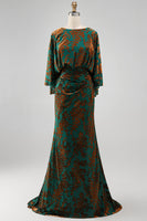 Load image into Gallery viewer, Floral Dark Green Sheath Velvet Boat Neck Long Mother of the Bride Dress with Pockets