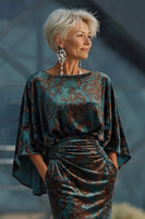 Load image into Gallery viewer, Floral Dark Green Sheath Velvet Boat Neck Long Mother of the Bride Dress with Pockets