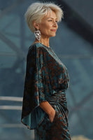 Load image into Gallery viewer, Floral Dark Green Sheath Velvet Boat Neck Long Mother of the Bride Dress with Pockets