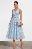 Load image into Gallery viewer, White A Line V-Neck Ruched Floral Maxi Wedding Guest Dress with Bow