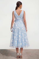 Load image into Gallery viewer, White A Line V-Neck Ruched Floral Maxi Wedding Guest Dress with Bow