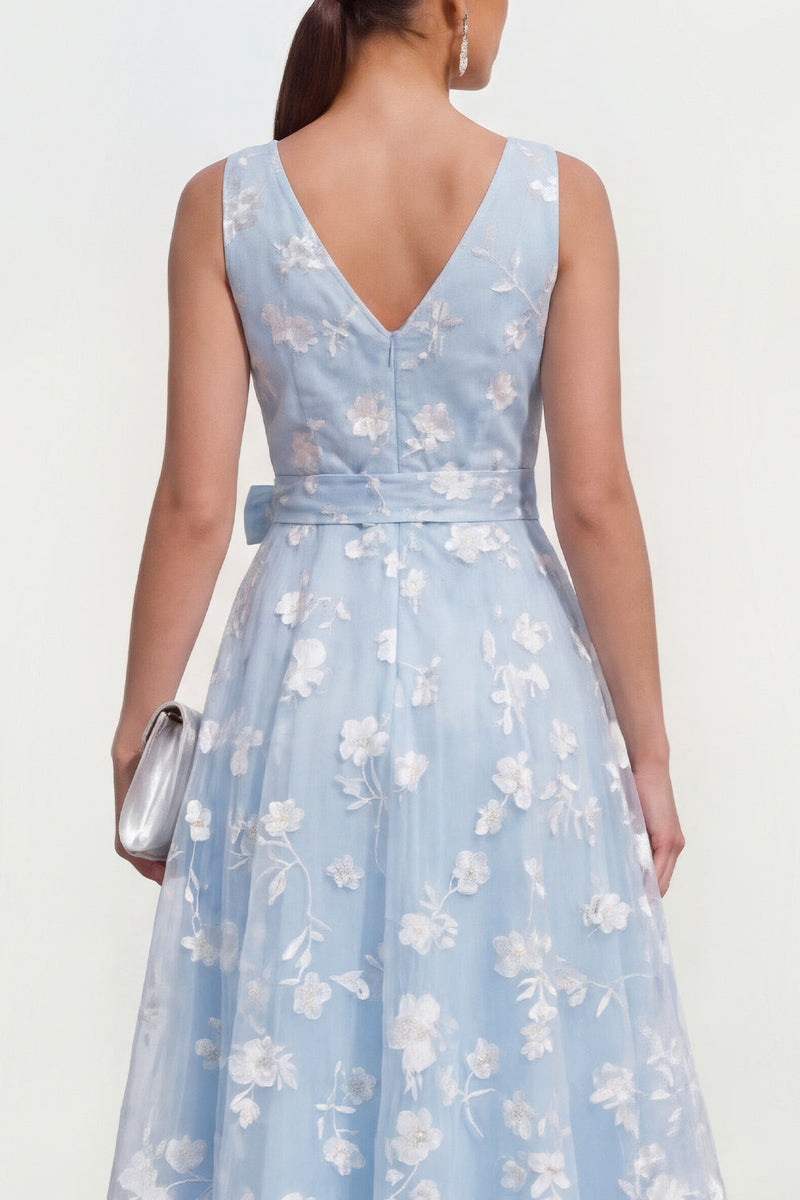 Load image into Gallery viewer, White A Line V-Neck Ruched Floral Maxi Wedding Guest Dress with Bow