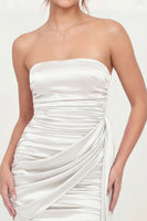 Load image into Gallery viewer, Ruched White Strapless Tight Short Hen Do Dress with Side Cape