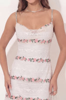 Load image into Gallery viewer, Lace White Floral Tight Short Beaded Spaghetti Straps Hen Do Dress
