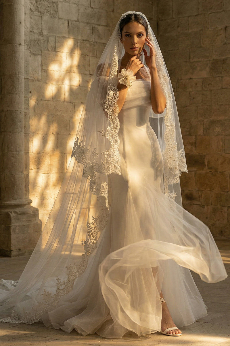 Load image into Gallery viewer, White Mermaid Sweep Train Boho Wedding Dress