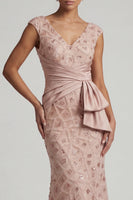 Load image into Gallery viewer, V-Neck Mermaid Ruched Long Sparkly Beaded Blush Mother of the Bride Dress
