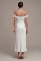 Load image into Gallery viewer, Sheath White Maxi Off the Shoulder Beach Wedding Dress with Ruffles