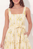 Load image into Gallery viewer, Butter Yellow Square Neck Floral A Line Short Graduation Dress with Pockets