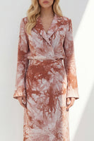 Load image into Gallery viewer, Notched Lapel Brown 2 Piece Long Sleeves Printed Business Suits with Back Slit