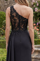Load image into Gallery viewer, Ruched Appliqued Sheath Long Black Formal Dress with Side Cape