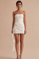 Load image into Gallery viewer, Strapless White Ruched Tight Short Graduation Dress with Ruffles