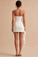 Load image into Gallery viewer, Strapless White Ruched Tight Short Graduation Dress with Ruffles