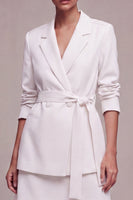 Load image into Gallery viewer, 2 Piece Notched Lapel White Double Breasted Short Business Suits with Belt