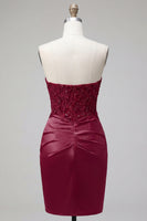 Load image into Gallery viewer, Sparkly Sweetheart Burgundy Tight Beaded Short Ruched Prom Dress