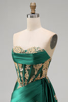 Load image into Gallery viewer, Strapless Corset Ruched Short Sparkly Appliqued Dark Green Prom Dress with Ruffles