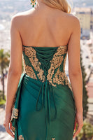 Load image into Gallery viewer, Strapless Corset Ruched Short Sparkly Appliqued Dark Green Prom Dress with Ruffles