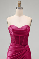 Load image into Gallery viewer, Burgundy Corset Tight Ruched Short Strapless Prom Dress with Beading