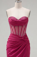 Load image into Gallery viewer, Burgundy Corset Tight Ruched Short Strapless Prom Dress with Beading