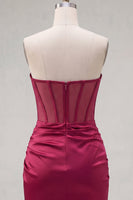 Load image into Gallery viewer, Burgundy Corset Tight Ruched Short Strapless Prom Dress with Beading