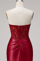 Load image into Gallery viewer, Red Corset Strapless Tight Short Prom Dress with Lace