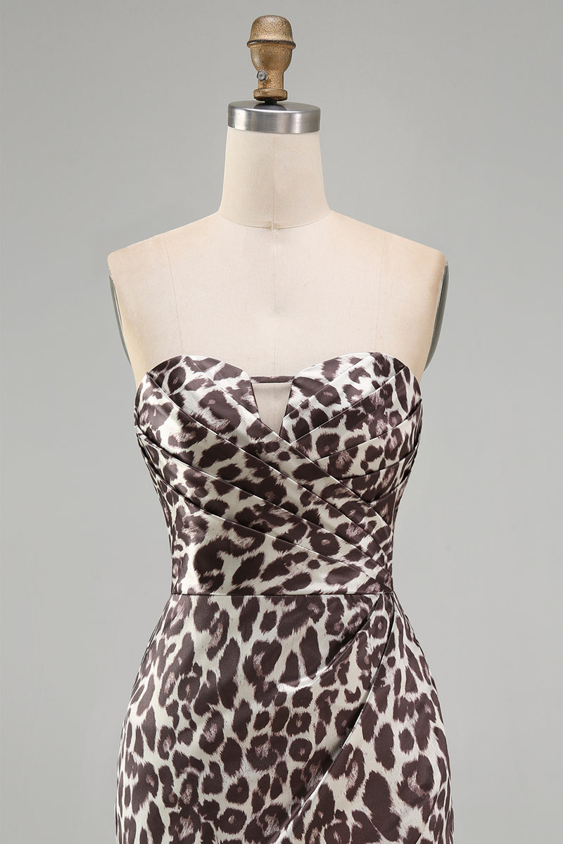 Load image into Gallery viewer, Strapless Coffee Leopard Print Ruched Tight Short Prom Dress
