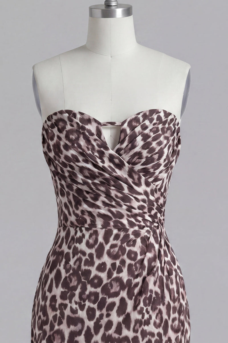 Load image into Gallery viewer, Strapless Coffee Leopard Print Ruched Tight Short Prom Dress