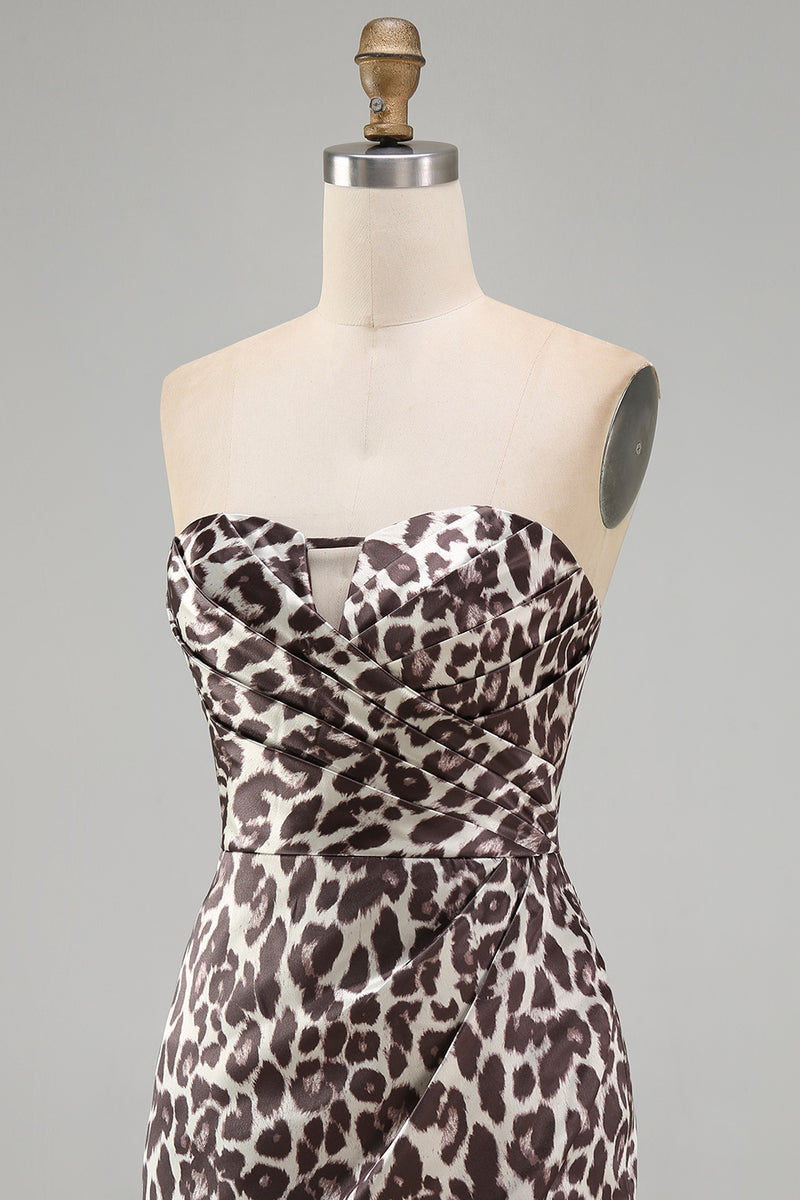 Load image into Gallery viewer, Strapless Coffee Leopard Print Ruched Tight Short Prom Dress