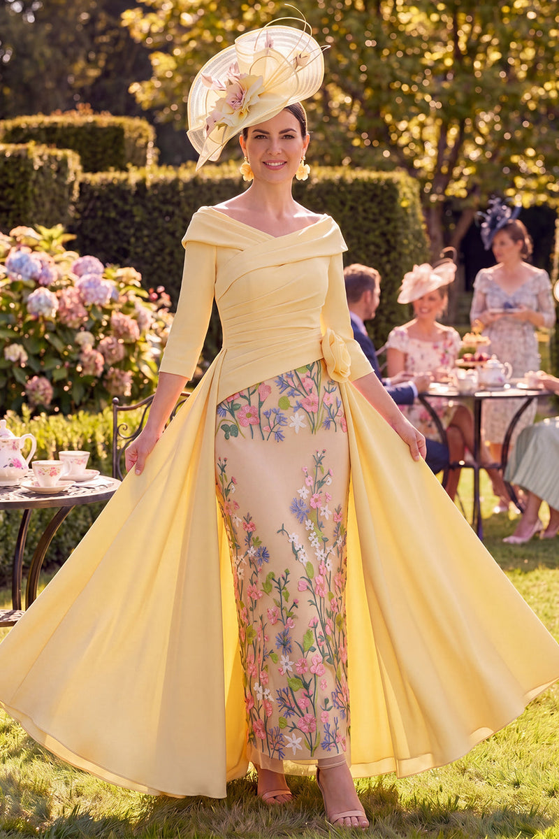 Load image into Gallery viewer, Sheath Floral Long Butter Yellow Ruched Mother of the Bride Dress with Cape