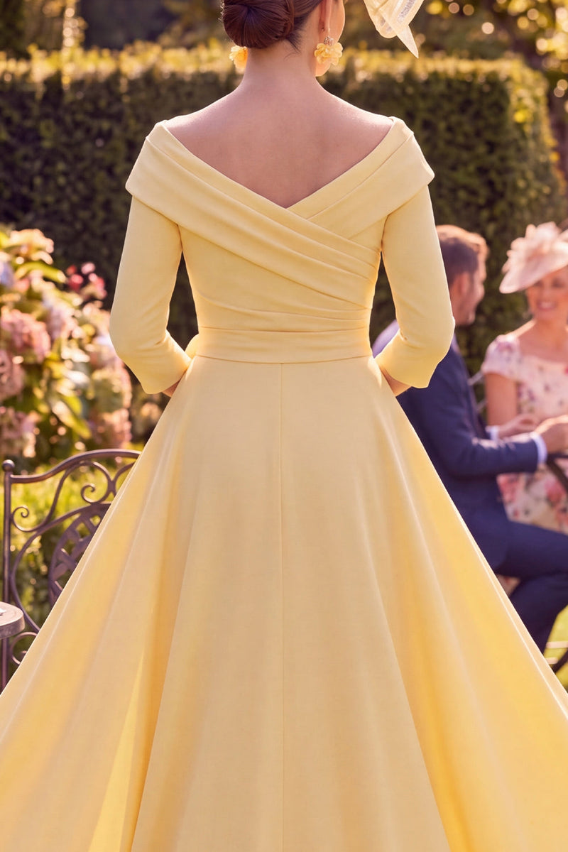 Load image into Gallery viewer, Sheath Floral Long Butter Yellow Ruched Mother of the Bride Dress with Cape