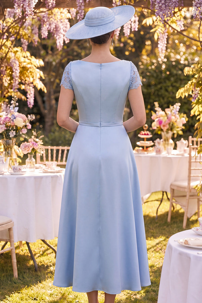 Load image into Gallery viewer, Floral Blue Sheath Long Short Sleeves Mother of the Bride Dress with Cape