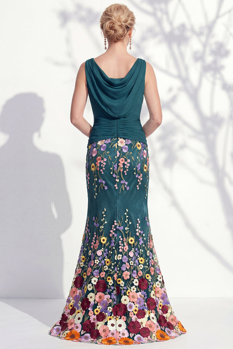Load image into Gallery viewer, Green Long Floral Ruched Boat Neck Mermaid Mother of the Bride Dress