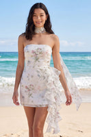 Load image into Gallery viewer, Floral Tight Short Ivory Strapless Beach Wedding Dress with Ruffles