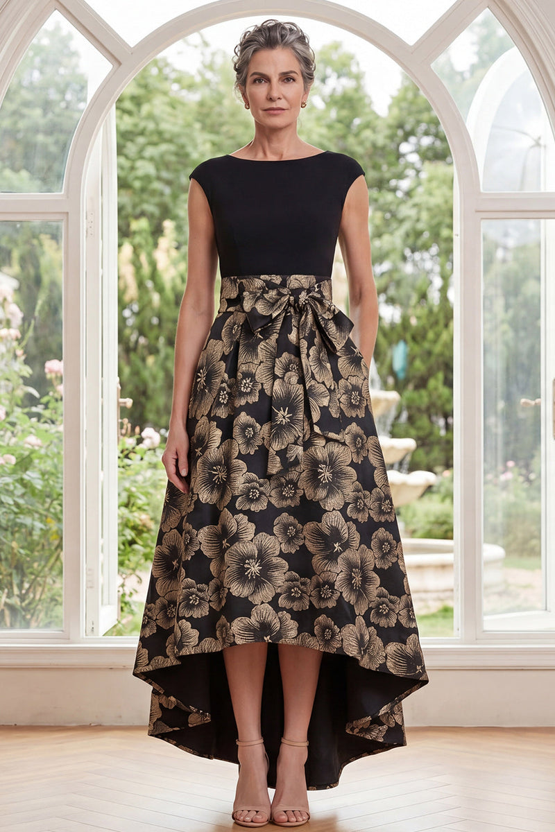 Load image into Gallery viewer, Floral Boat Neck Black A Line Long Mother of the Bride Dress with Pockets