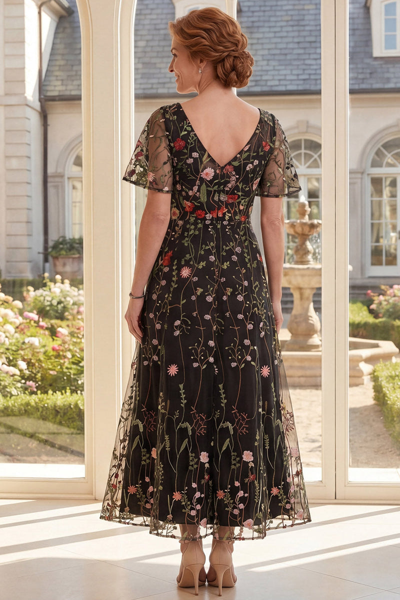 Load image into Gallery viewer, Black Floral Short Sleeves A Line Long Mother of the Bride Dress