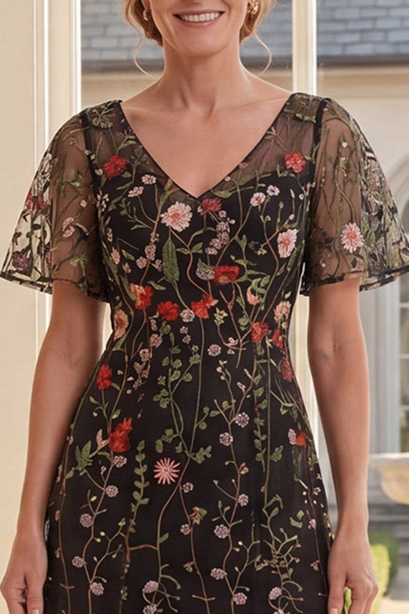 Load image into Gallery viewer, Black Floral Short Sleeves A Line Long Mother of the Bride Dress