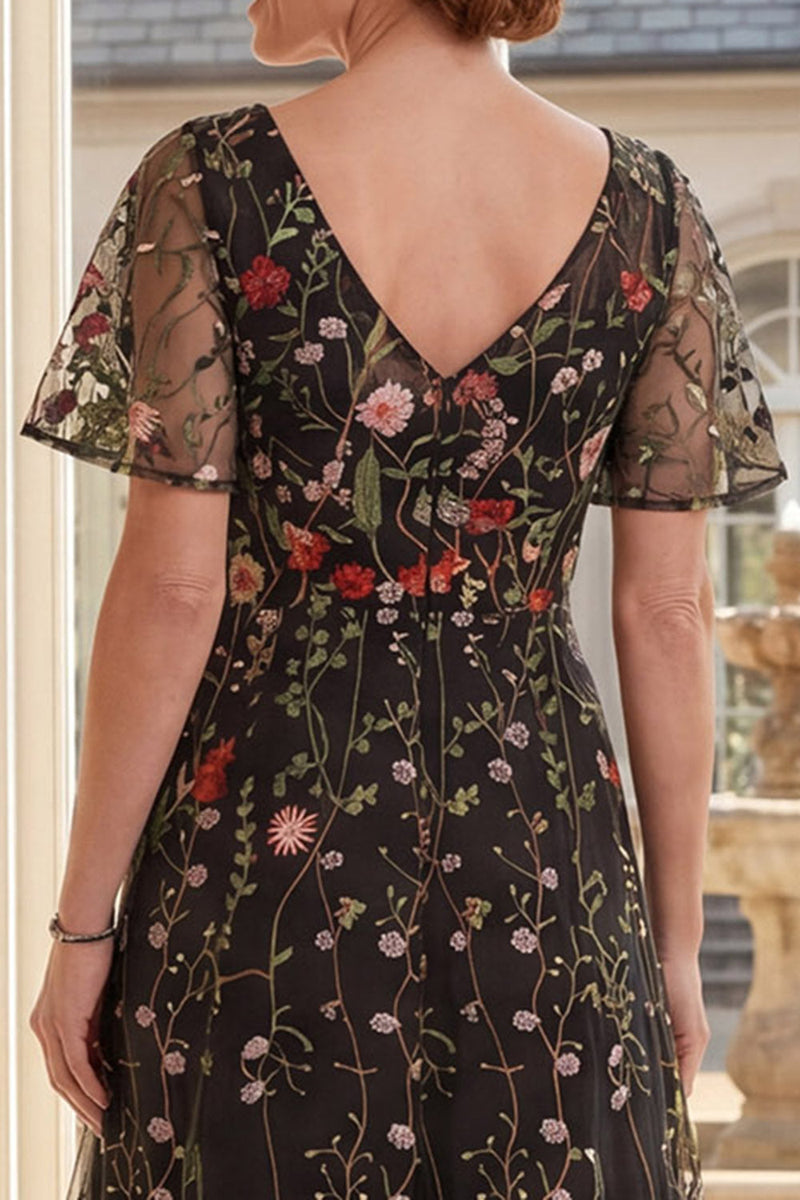 Load image into Gallery viewer, Black Floral Short Sleeves A Line Long Mother of the Bride Dress