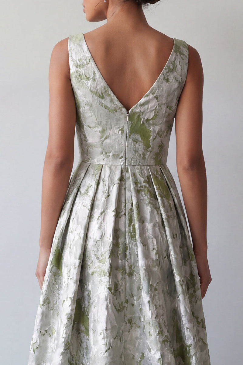 Load image into Gallery viewer, A Line Light Green Floral Ruched Long Mother of the Bride Dress with Pockets