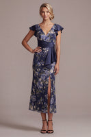 Load image into Gallery viewer, Mermaid V-Neck Floral Ruffled Navy Long Mother of the Bride Dress with Sash