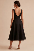 Load image into Gallery viewer, Black V-Neck Ruched A Line Maxi Formal Dress