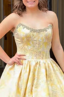 Load image into Gallery viewer, Sparkly Yellow Floral Corset Short Cocktail Dress with Beading